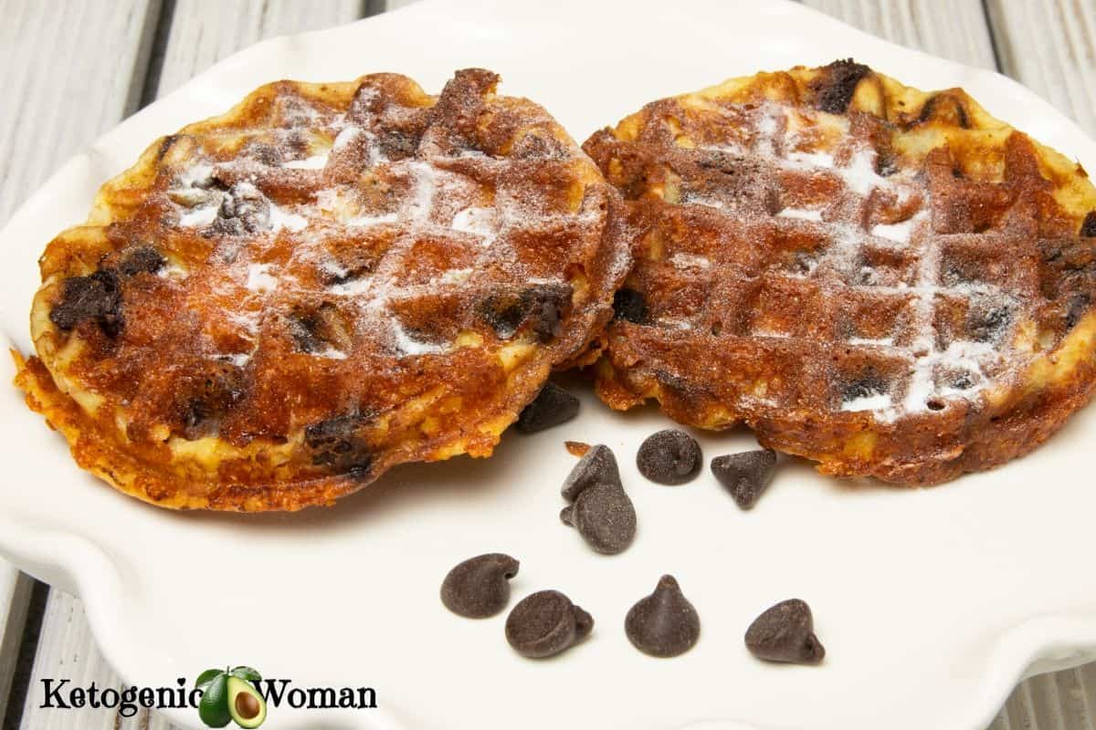 https://ketogenicwoman.com/wp-content/uploads/2020/05/Keto-Chocolate-Chip-Chaffles-F.jpg